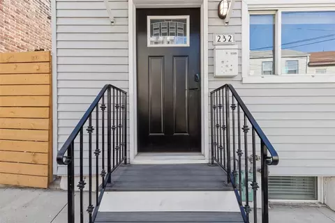 232 42nd St, Pittsburgh, PA 15201