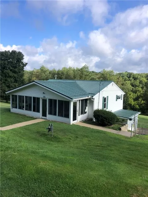 105 Church St, Burgettstown, PA 15021