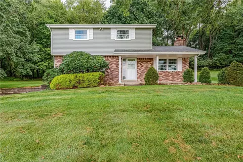4829 Crowfoot Rd, Murrysville, PA 15668