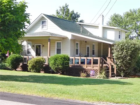 396 Saxonburg Rd, Butler, PA 16002