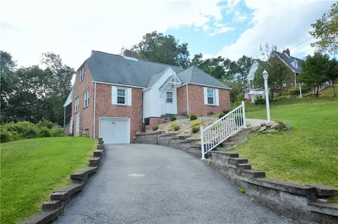 720 Summit St, Coraopolis, PA 15108