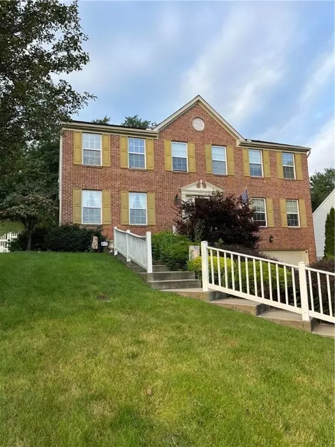 117 Great Rock Dr, Bethel Park, PA 15102