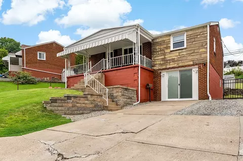 440 Glencoe Dr, West Mifflin, PA 15122
