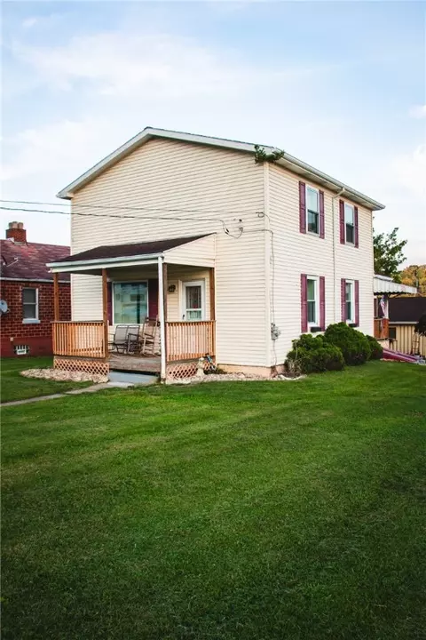 48 Berry Ave, Clarksville, PA 15322