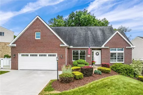 1274 Snee Dr, Pittsburgh, PA 15236