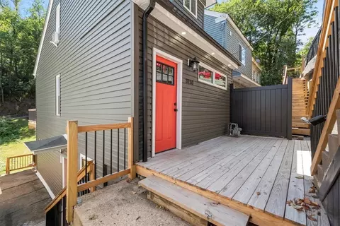 3253 Josephine St, Pittsburgh, PA 15203