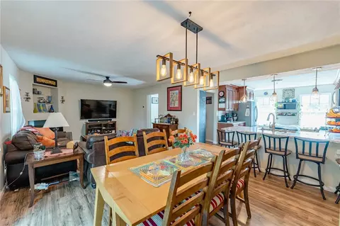 120 Lockheed Dr, Coraopolis, PA 15108 photo 8