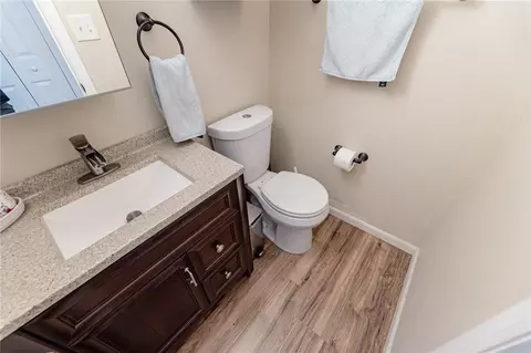 120 Lockheed Dr, Coraopolis, PA 15108 photo 22