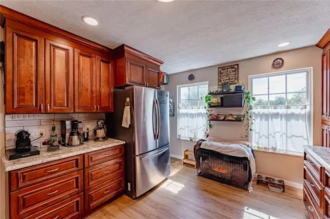 120 Lockheed Dr, Coraopolis, PA 15108 photo 5