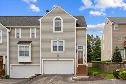 2694 Hunters Point Dr, Wexford, PA 15090