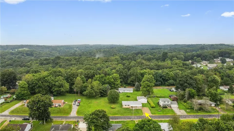  120 Edgewood Cir, Industry, PA 15052 photo 34