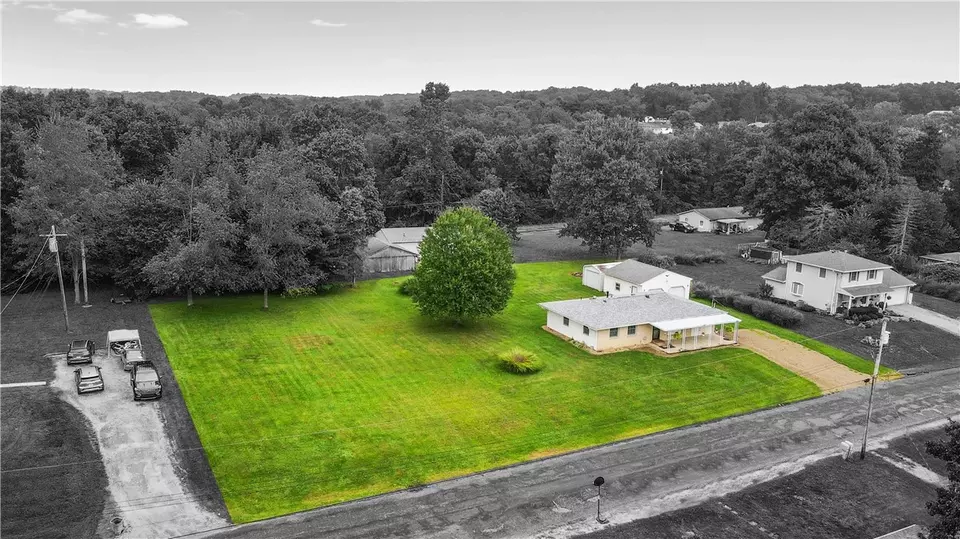  120 Edgewood Cir, Industry, PA 15052 photo 29