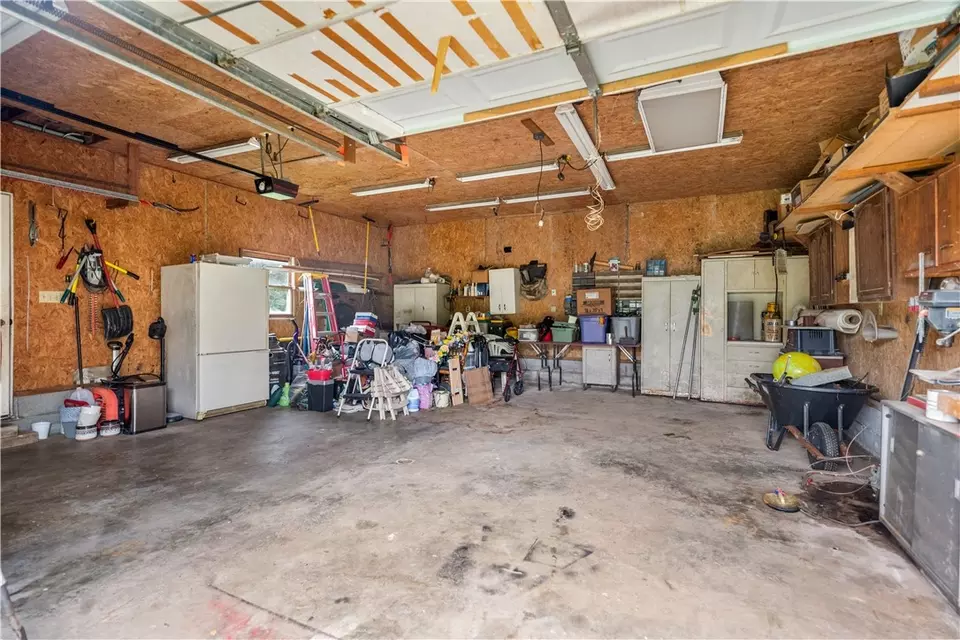 120 Edgewood Cir, Industry, PA 15052 photo 5