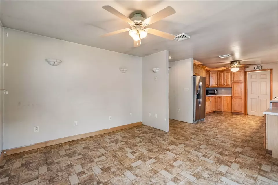  120 Edgewood Cir, Industry, PA 15052 photo 13