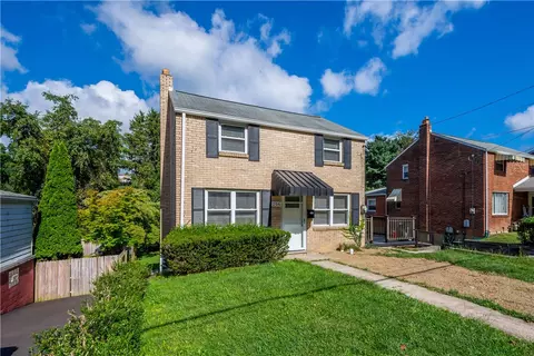 206 Macfarlane Dr, Pittsburgh, PA 15235