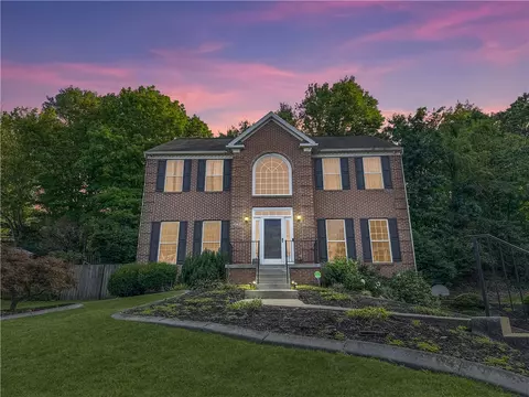 1162 Saint Vincent Dr, Monroeville, PA 15146