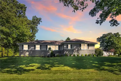 1518 Nicely Dr, Ligonier, PA 15658