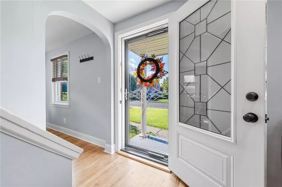  824 Pioneer Dr, Ambridge, PA 15003 photo 7