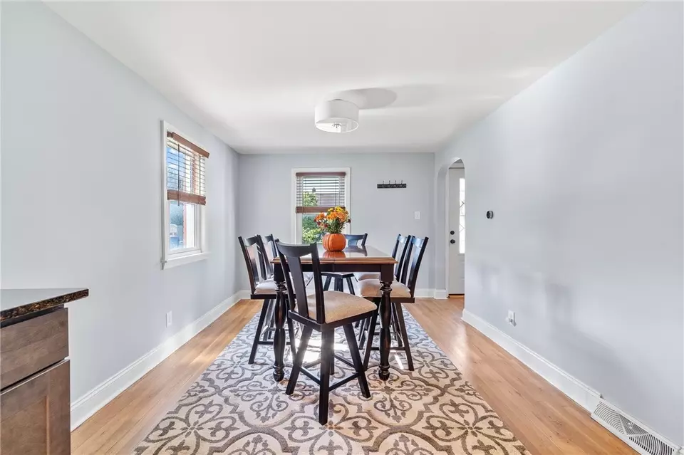  824 Pioneer Dr, Ambridge, PA 15003 photo 16