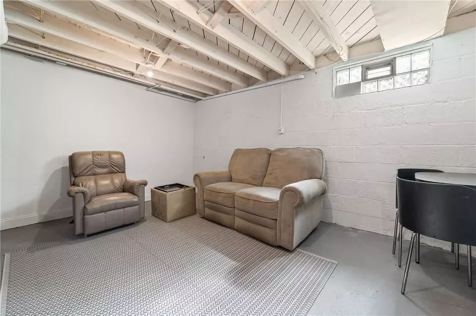  824 Pioneer Dr, Ambridge, PA 15003 photo 21