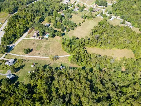106 Mt Pleasant Rd, Belle Vernon, PA 15012