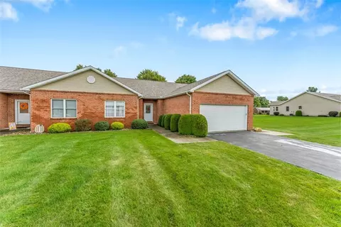 46 Wynfield Ln, New Wilmington, PA 16142