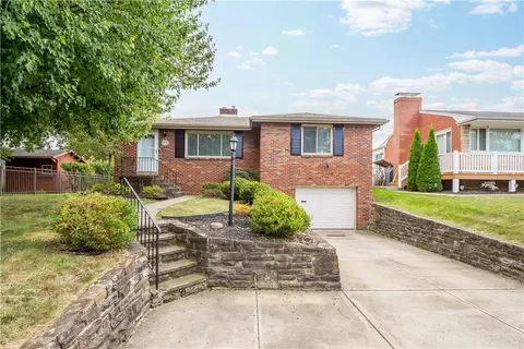 2015 Rockfield Rd, Pittsburgh, PA 15243