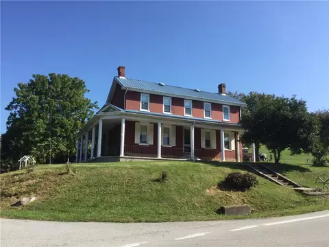 109 Woodies Rd, Waynesburg, PA 15370