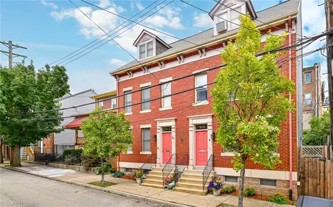 614 Avery St, Pittsburgh, PA 15212