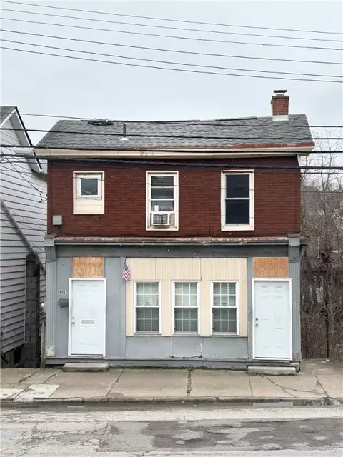 901 Chartiers Ave, Mckees Rocks, PA 15136