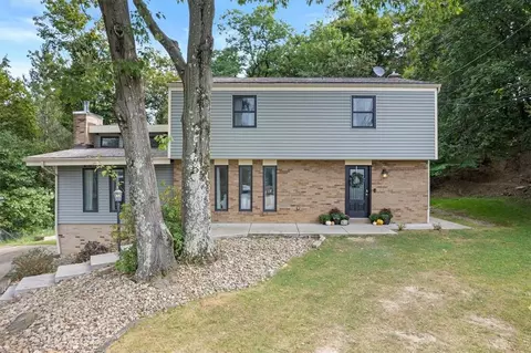 2814 Sullivan Dr, Glenshaw, PA 15116