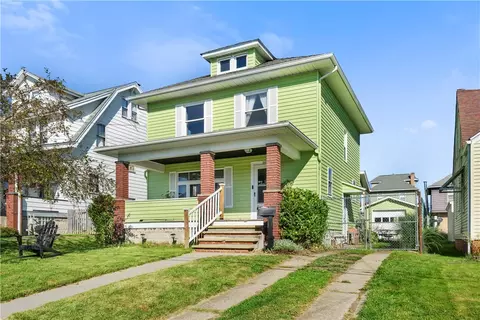 1009 Rose Ave, New Castle, PA 16101