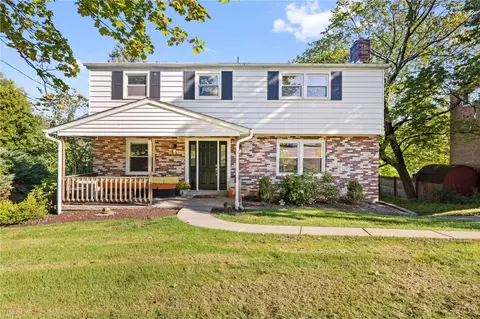 1767 Hassam Rd, Coraopolis, PA 15108