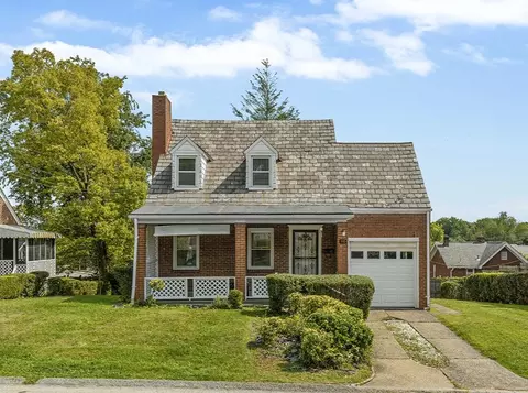 110 Clinton Dr, Pittsburgh, PA 15235