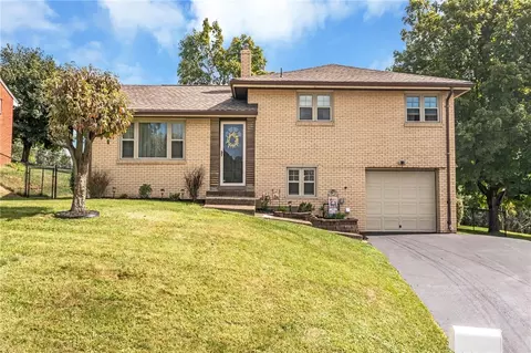 3072 Mount Troy Rd, Pittsburgh, PA 15212