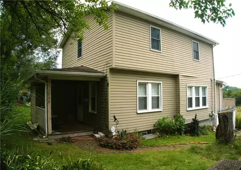 1008 Virginia St, Jeannette, PA 15644
