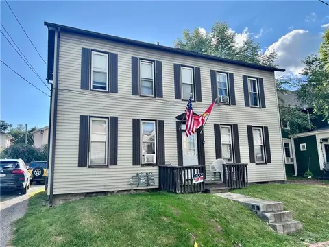 916 9th Ave, New Brighton, PA 15066