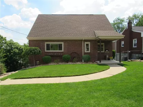 119 Eastern Dr, New Kensington, PA 15068