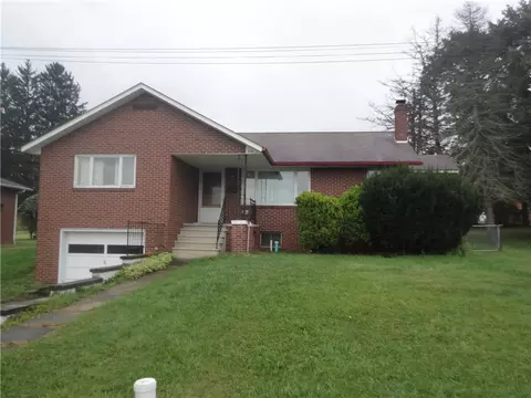 525 Thomas St, Meyersdale, PA 15552