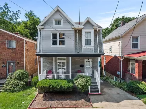 2720 Voelkel Ave, Pittsburgh, PA 15216