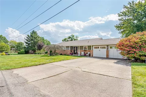 115 Colonial Dr, Irwin, PA 15642 photo 35