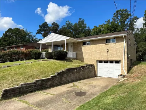 109 Aralia Dr, Monroeville, PA 15146