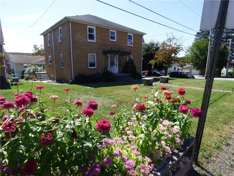 1625 Tyler St, Aliquippa, PA 15001