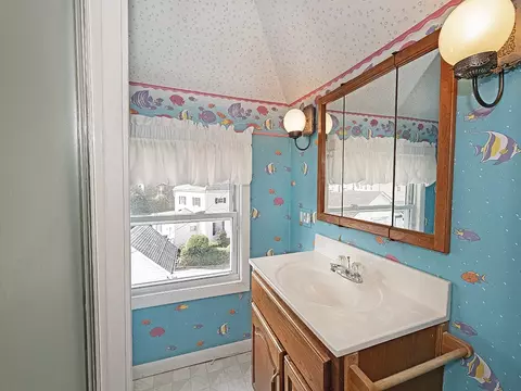 124 E Adams Ave, Vandergrift, PA 15690 photo 31