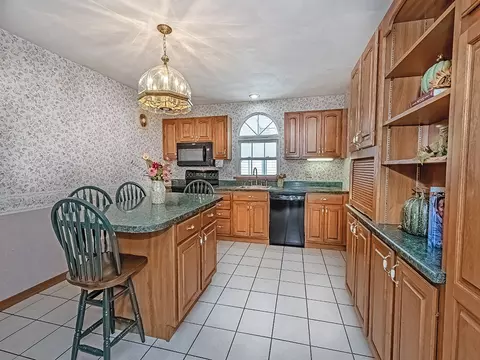 124 E Adams Ave, Vandergrift, PA 15690 photo 16