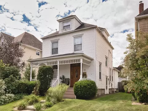 124 E Adams Ave, Vandergrift, PA 15690 photo 2