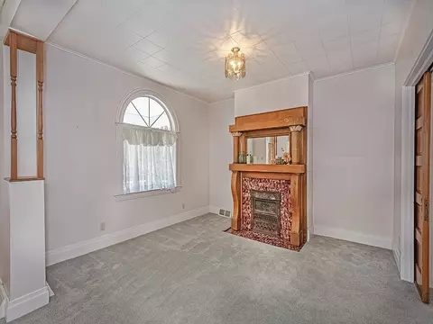 124 E Adams Ave, Vandergrift, PA 15690 photo 6