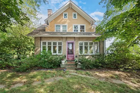 200 Elizabeth St, North Versailles, PA 15137