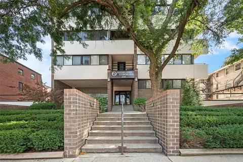 333 S Highland Ave #704, Pittsburgh, PA 15206