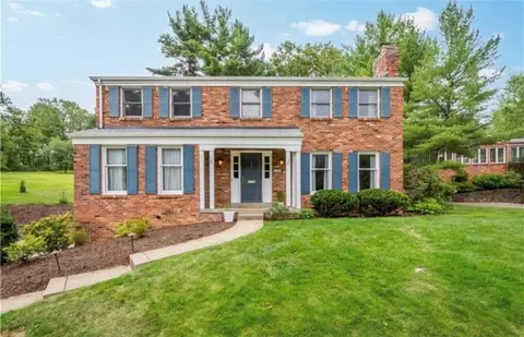3332 Brookdale Dr, Pittsburgh, PA 15241